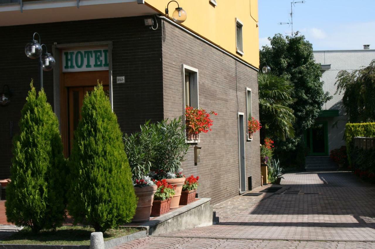 Albergo Nardini Lentate sul Seveso Extérieur photo
