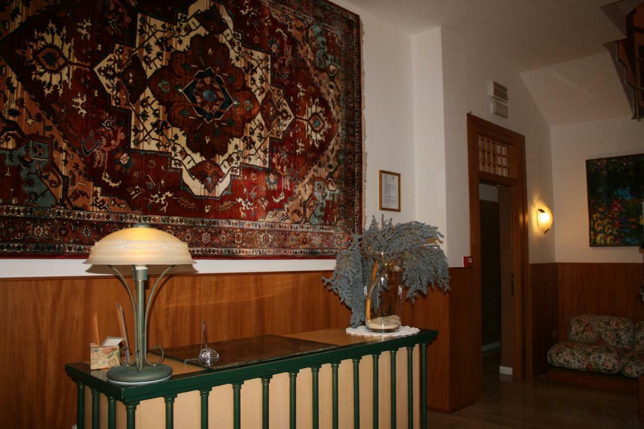 Albergo Nardini Lentate sul Seveso Extérieur photo